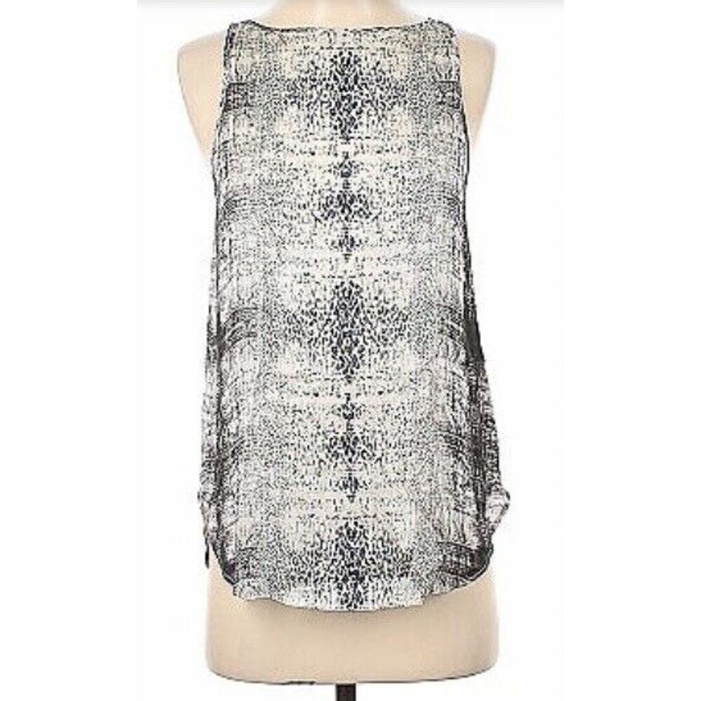 Theysken’s Theory size P 100% silk Sleeveless with Bateau Neckline‎ pullover Top